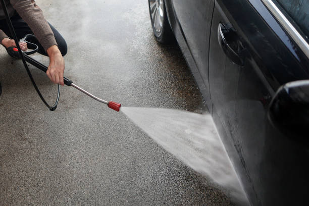 Why Choose Our Certified Pressure Washing Experts for Your Project Needs in New Albany, IN?